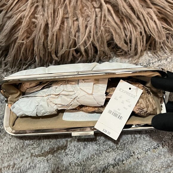 EXPRESS white leather clutch - NWT - Picture 3 of 8